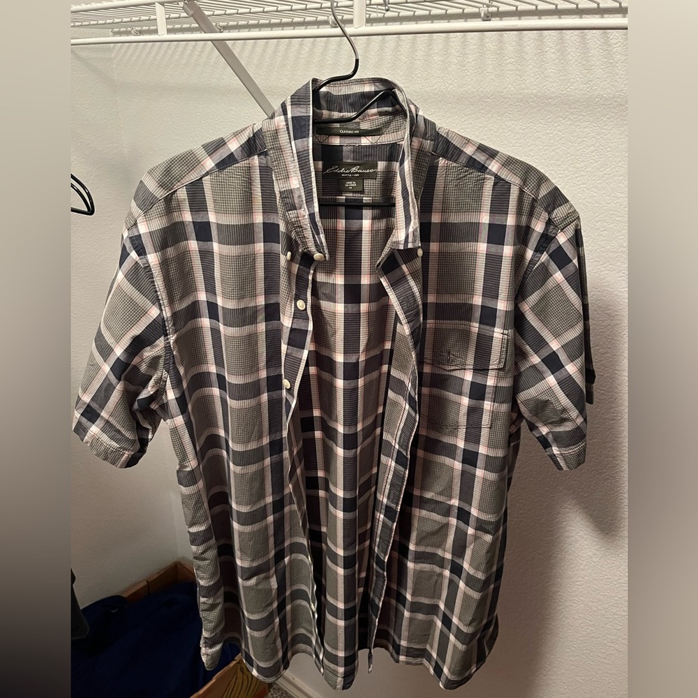 EDDIE BAUER Classic Fit XL Button up Flannel.